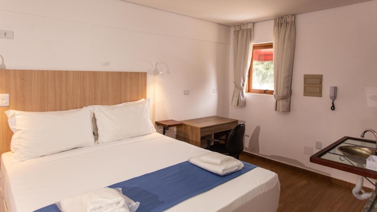 Hotel Chalet Monet - Granja Vianna Котиа Екстериор снимка